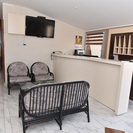 Prenociste Gazela Bed & Breakfast Pirot Dış mekan fotoğraf