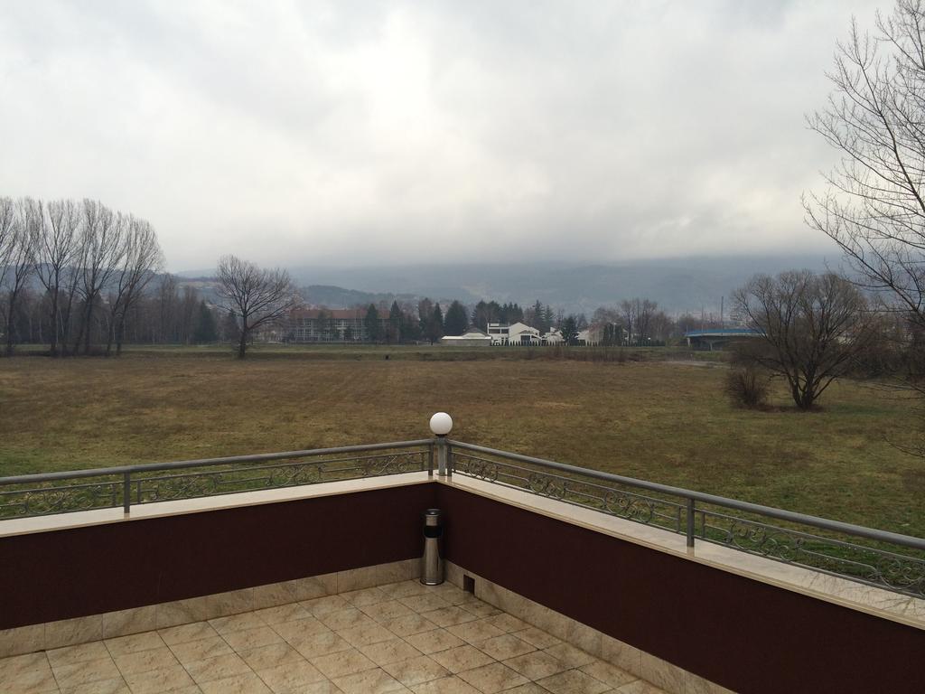 Prenociste Gazela Bed & Breakfast Pirot Dış mekan fotoğraf