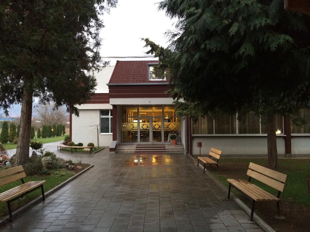 Prenociste Gazela Bed & Breakfast Pirot Dış mekan fotoğraf