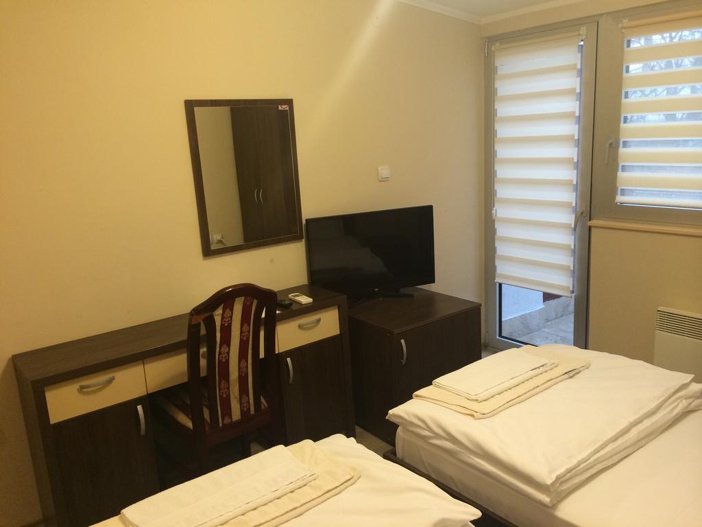 Prenociste Gazela Bed & Breakfast Pirot Oda fotoğraf