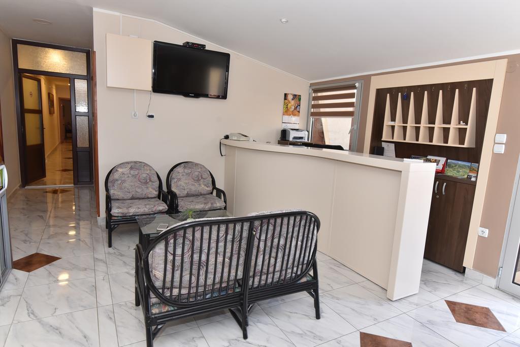 Prenociste Gazela Bed & Breakfast Pirot Dış mekan fotoğraf